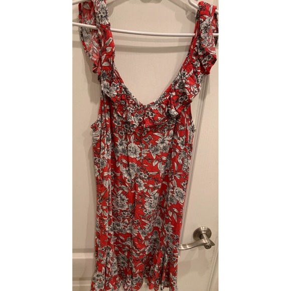 American Eagle Outfitters Dresses & Skirts - American Eagle Outfitters Red Floral Short Sundress Sz M